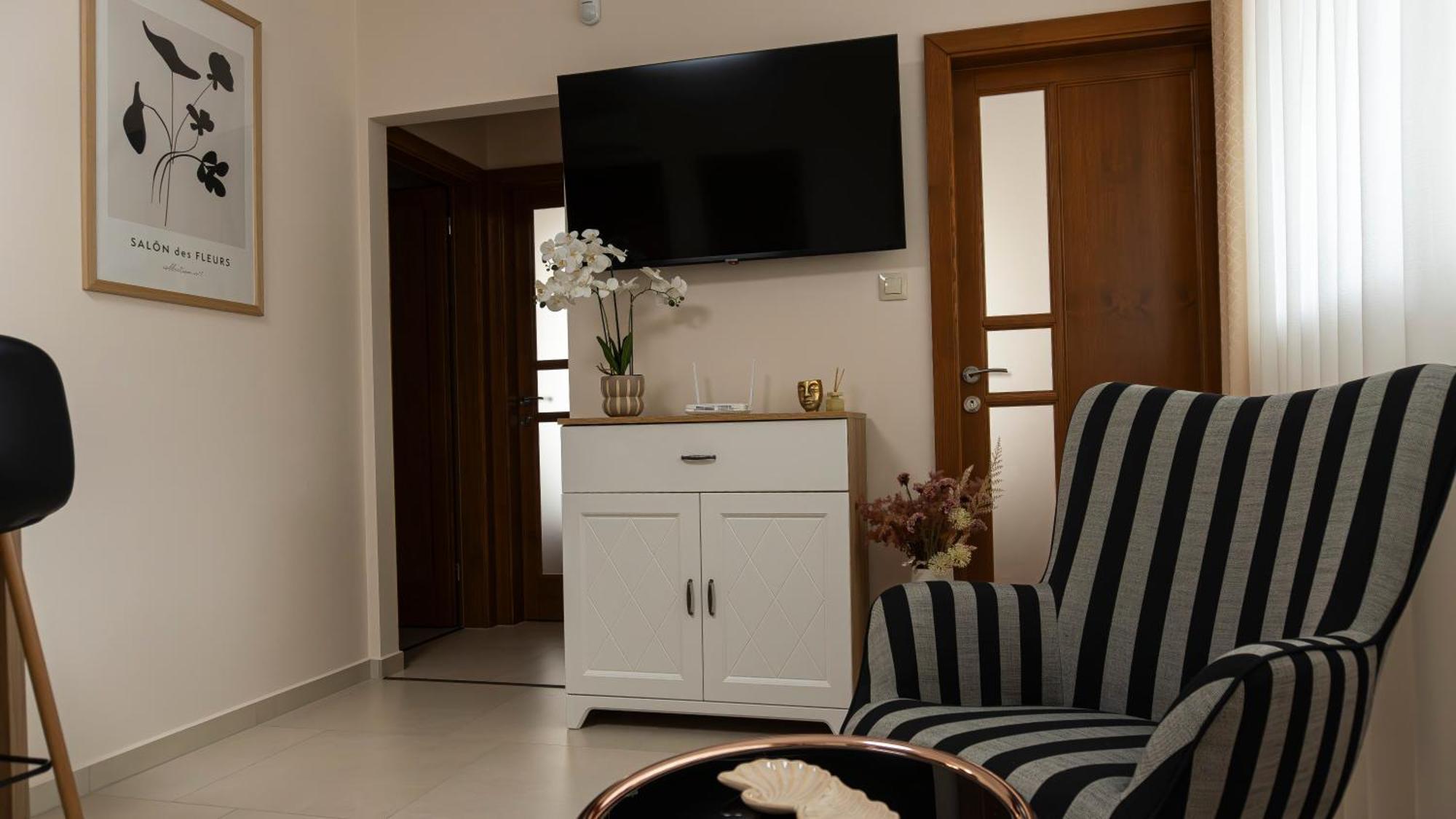 Thermal Irisz Apartment *